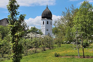 Fraueninsel Kloster Frauenwörth, 782 von Herzog Tassilo III. von Bayern gegründet.